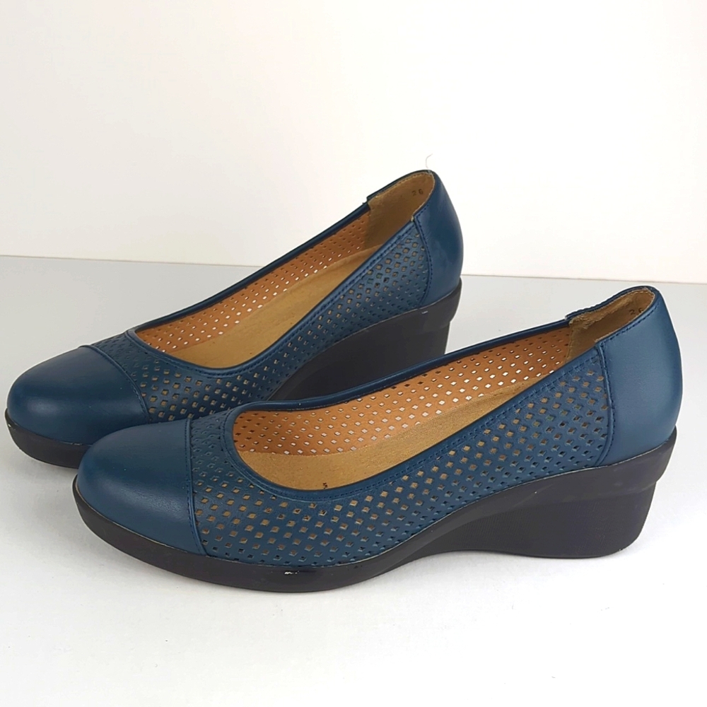 ANDREA Women's Blue Perforated Wedge Shoes Size 9